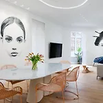 Appartement “mondrian” New, Ac, Design Lovers, Near La Concha Saint-Sébastien