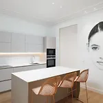 Appartement “mondrian” New, Ac, Design Lovers, Near La Concha *